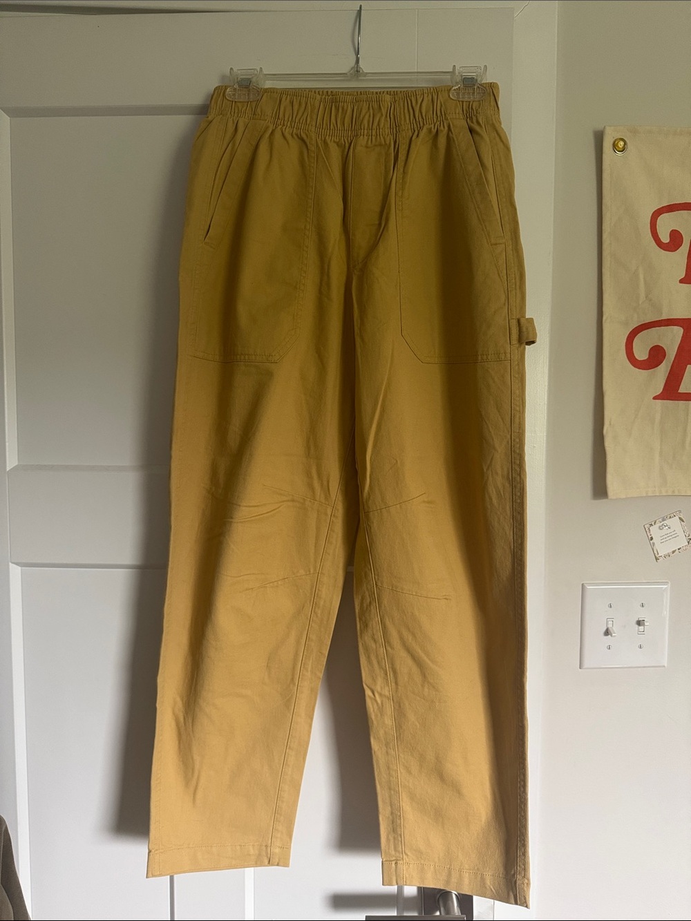 Old Navy Women's Cargo Pants in Mustard